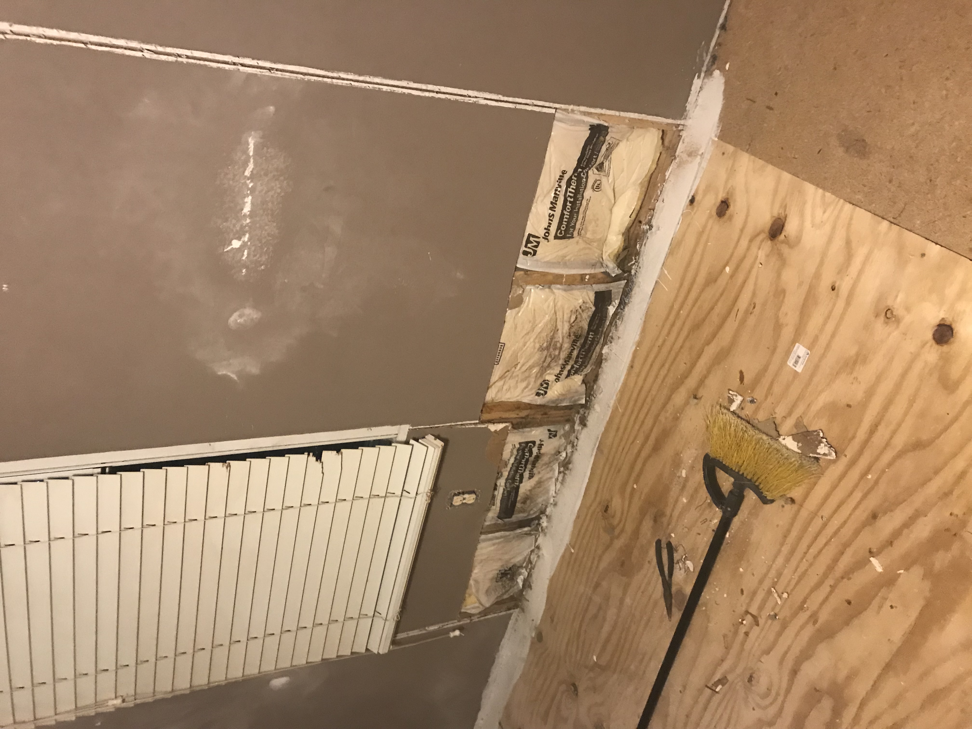 Mobile Home Water Damage - Before